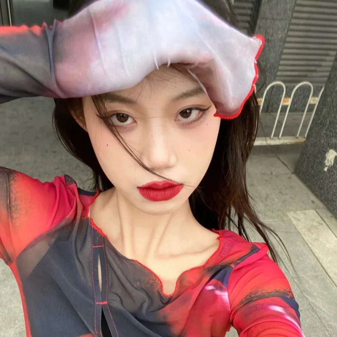 女魔 推荐海报